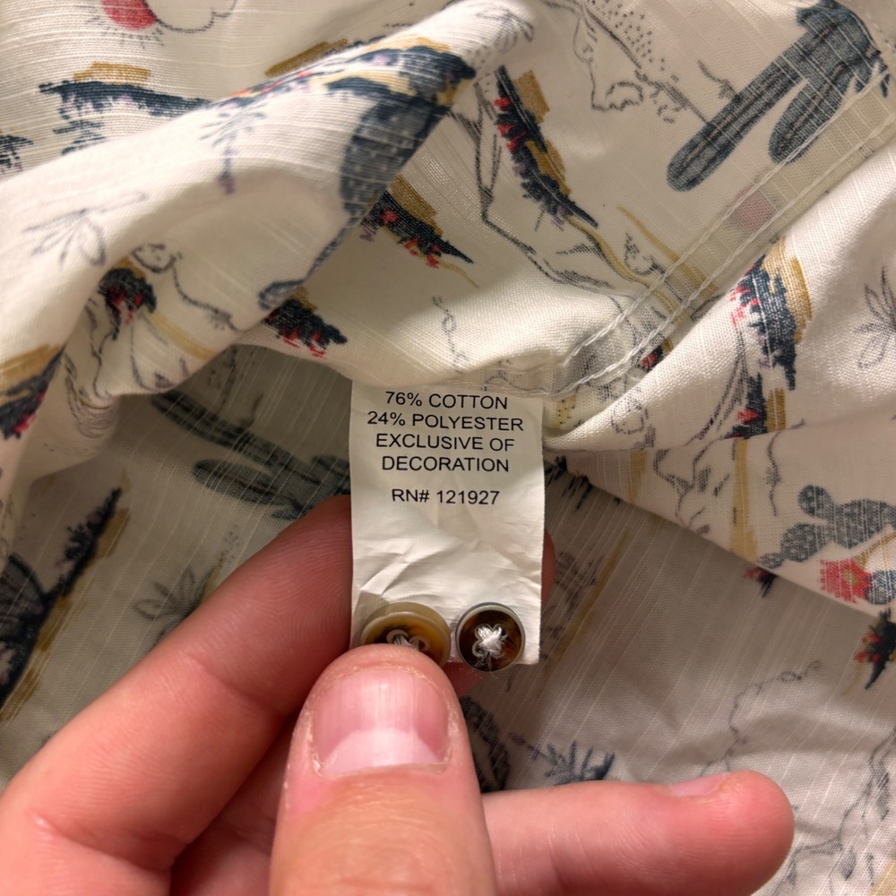 Johnnie-O Ezekial White AOP Cactus Desert Print Button Down Men Size Medium EUC - Picture 5 of 7